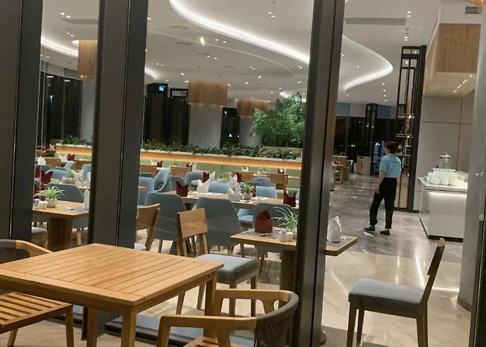 Hotel Khach San A Lacarte - Quang Ninh 5*