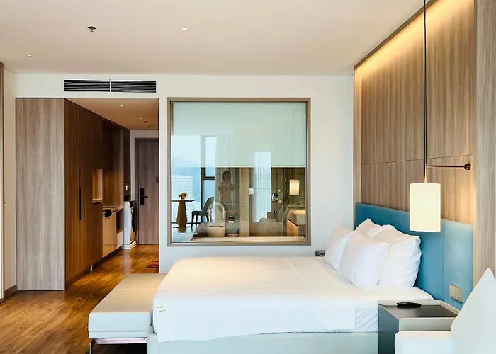 Hotel Khach San A Lacarte - Quang Ninh