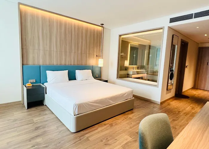 Khach San A Lacarte - Quang Ninh 5* Ha Long