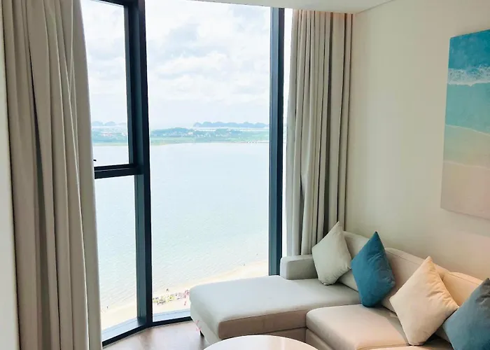 Hotel Khach San A Lacarte - Quang Ninh 5*